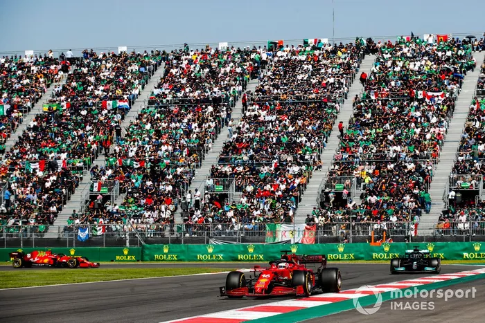 Charles Leclerc, Ferrari SF21, Lewis Hamilton, Mercedes W12