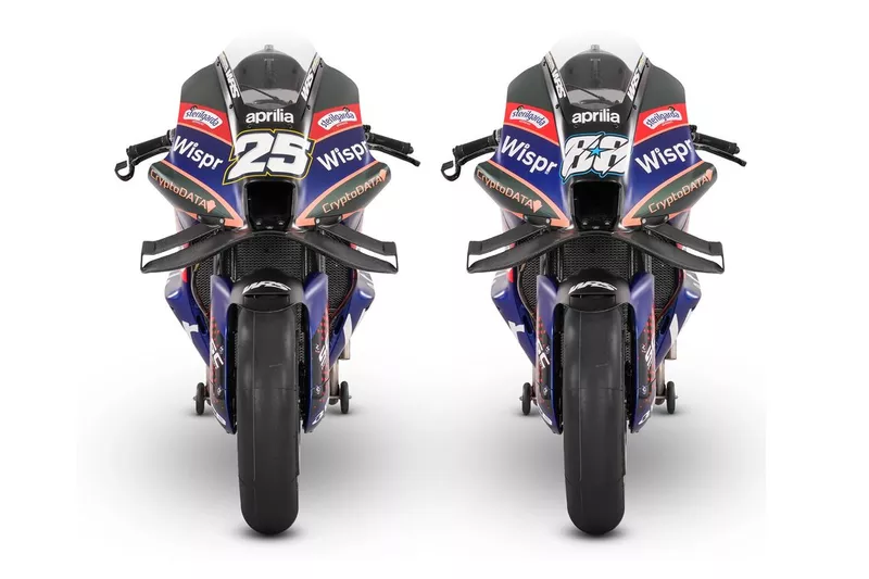 Les motos de l'équipe RNF