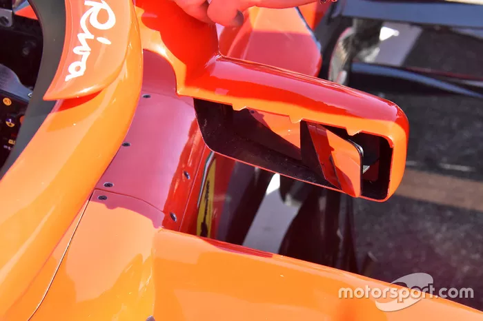 Espejo del Ferrari SF71H