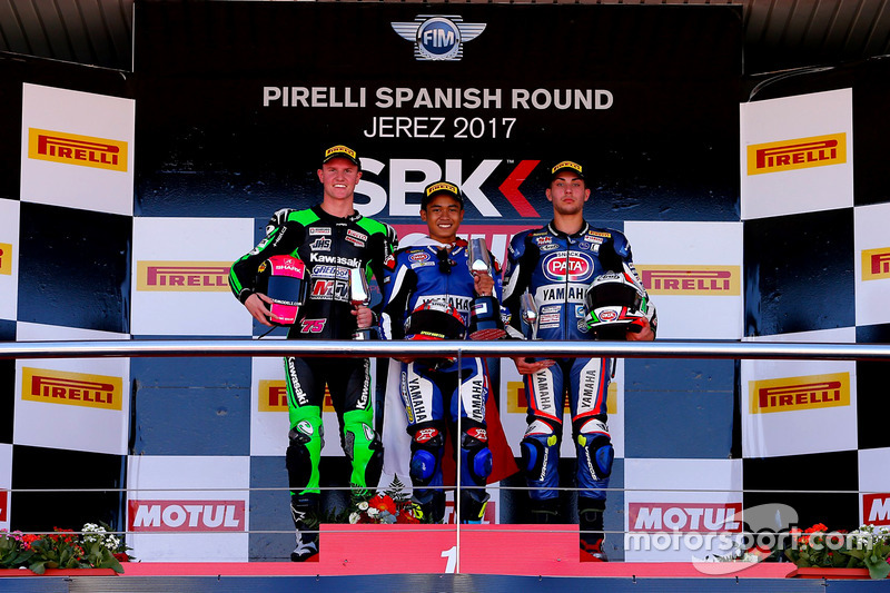 Podium: Race winner Galang Hendra, Yamaha, second place Scott Deroue, Kawasaki, third place  Alfonso