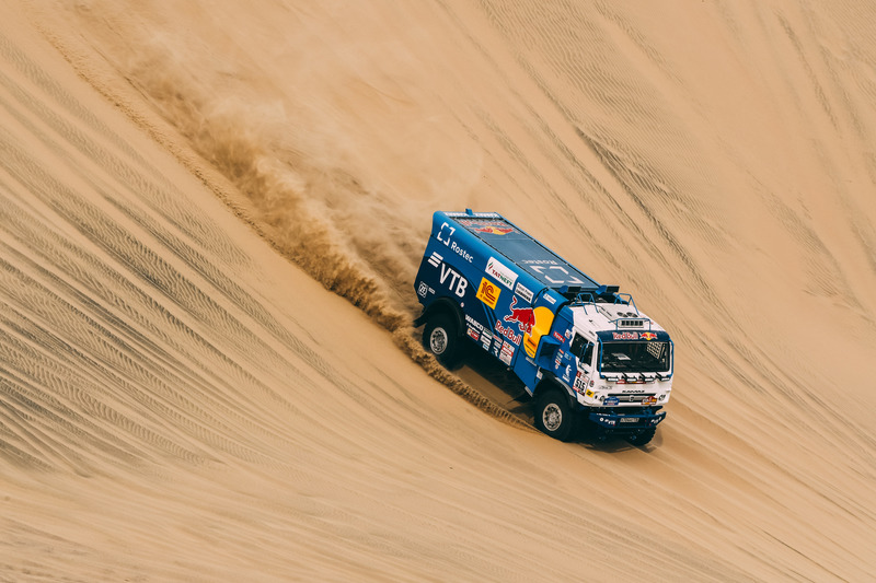 #515 Team Kamaz Master: Anton Shibalov, Dmitri Nikitin, Ivan Romanov