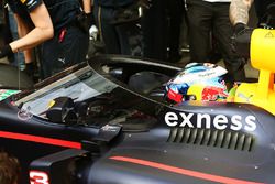 Daniel Ricciardo, Red Bull Racing RB12 con el Aeroscreen