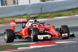 Kimi Räikkönen, Ferrari SF16-H mit Cockpitschutz