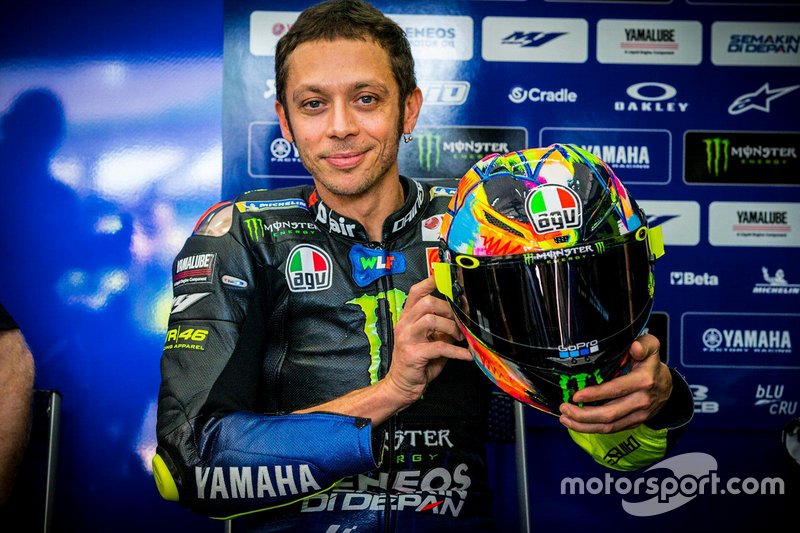 Valentino Rossi, Yamaha Factory Racing, casco per i test