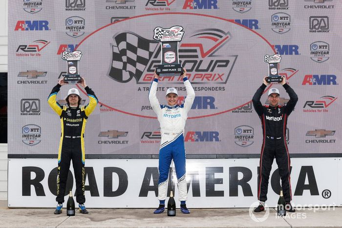 Podio: Colton Herta, Andretti Autosport Honda, ganador Alex Palou, Chip Ganassi Racing Honda,  Will Power, Team Penske Chevrolet