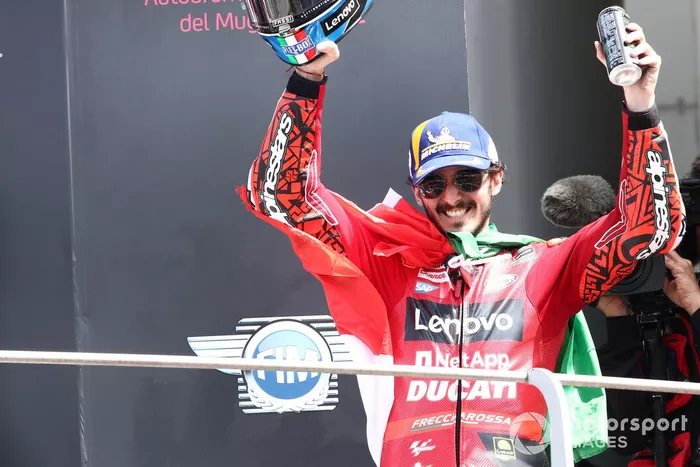 Podio: Ganador de la carrera Francesco Bagnaia, equipo Ducati