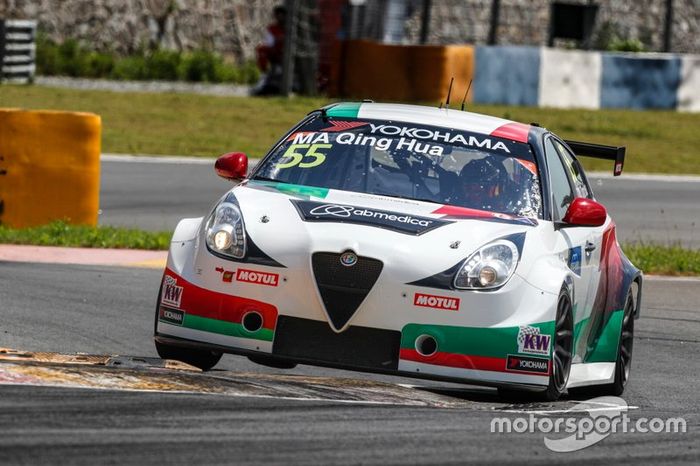 Ma Qing Hua, Team Mulsanne Alfa Romeo Giulietta TCR