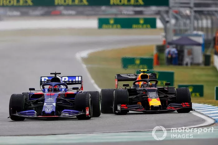 Daniil Kvyat, Toro Rosso STR14, Pierre Gasly, Red Bull Racing RB15