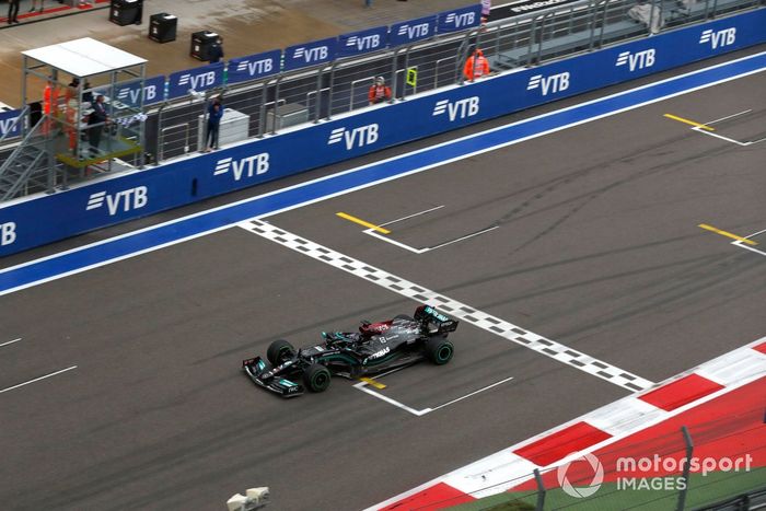 Lewis Hamilton, Mercedes W12