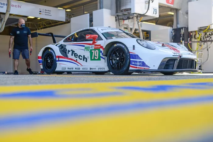 #79 Weathertech Racing Porsche 911 RSR - 19 LMGTE Pro, Cooper MacNeil, Earl Bamber, Laurens Vanthoor