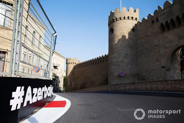 Vue générale de la piste