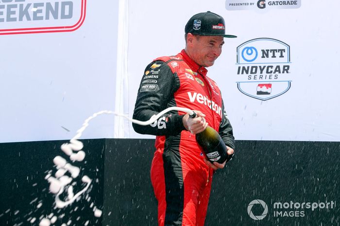 Will Power, Team Penske Chevrolet, con champán