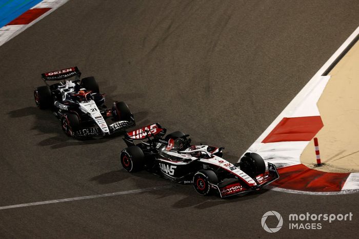 Kevin Magnussen, Haas VF-23, Nyck de Vries, AlphaTauri AT04