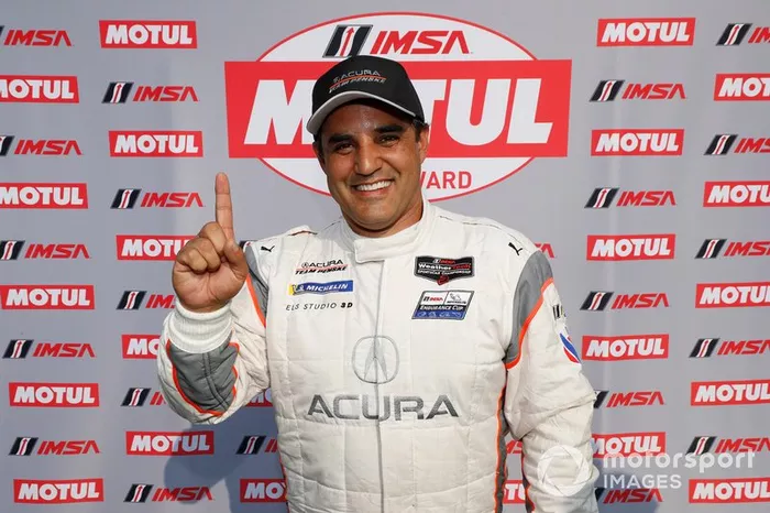 Il vincitore del pole Award #6 Acura Team Penske Acura DPi, DPi: Juan Pablo Montoya