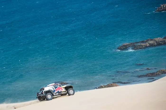 #308 X-Raid Mini JCW Team: Cyril Despres, Jean-Paul Cottret