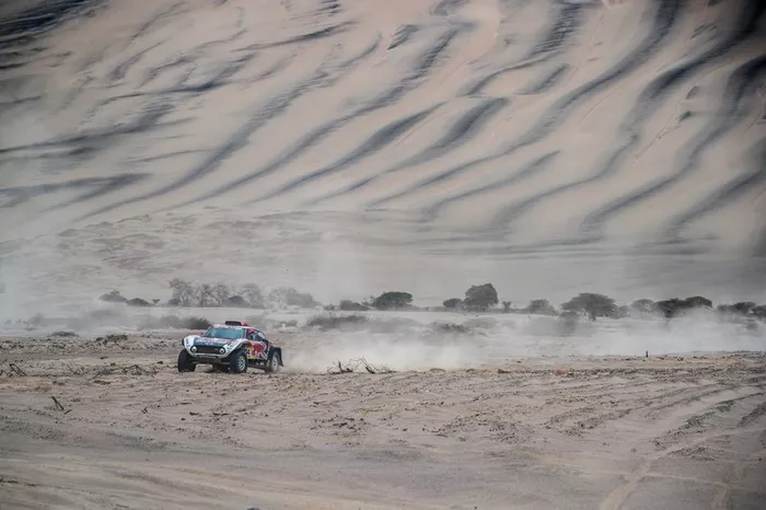 #304 X-Raid Mini JCW Team: Stéphane Peterhansel, David Castera