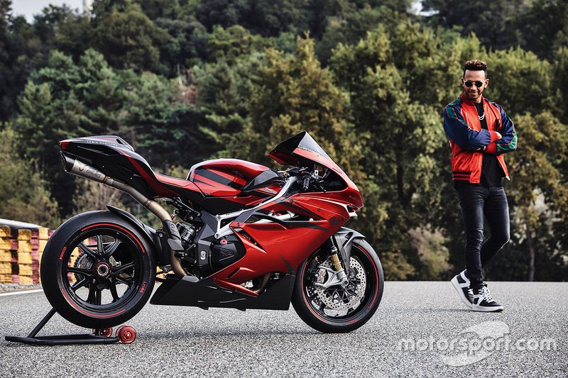 Lewis Hamilton und die MV Agusta F4 LH 44