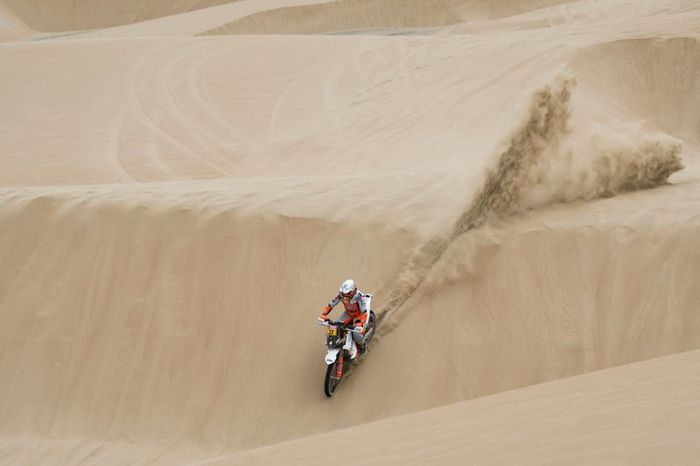 #17 Red Bull KTM Factory Racing KTM: Laia Sanz