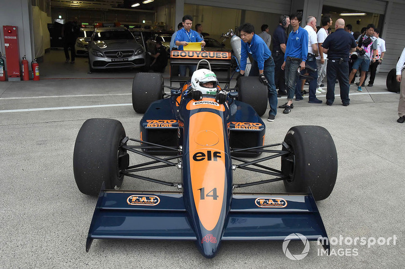 La exhibición con coches históricos por el 30 Aniversario de Suzuka en F1