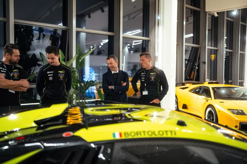 La consegna della Huracan di Mirko Bortolotti al Museo Lamborghini