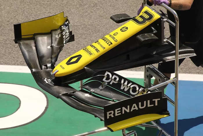 Detalle del alerón delantero del Renault F1 Team R.S.20