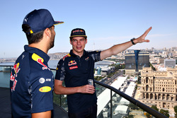 Daniel Ricciardo, Red Bull Racing; Max Verstappen, Red Bull Racing