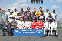 Foto de grupo de los pilotos temporada 2016