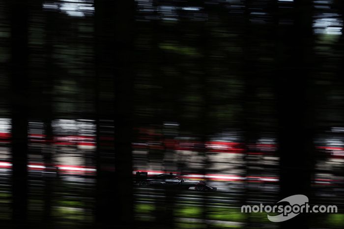 8ª Hamilton en Austria