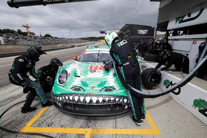 #77 AO Racing: Nick Tandy, Harry King