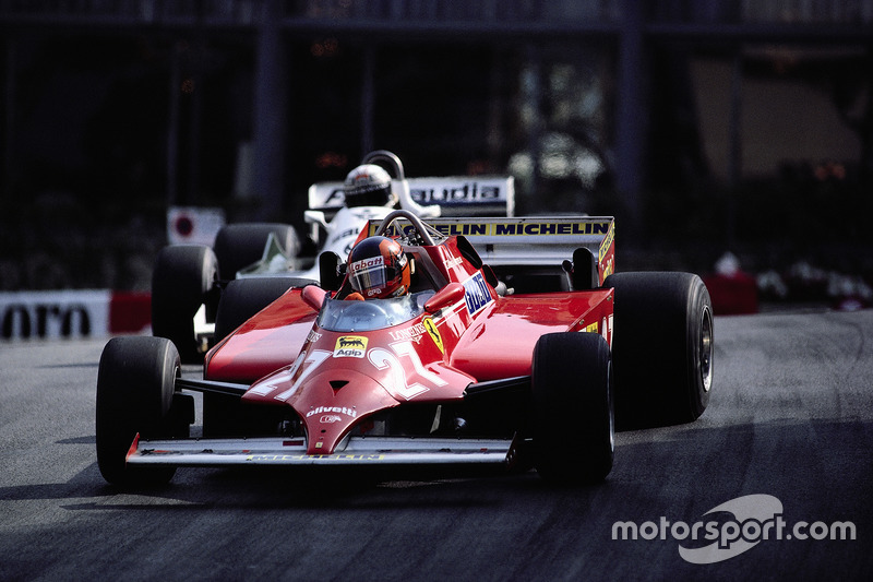Con 4 vueltas Gilles Villeneuve toma la delantera del Williams de Alan Jones