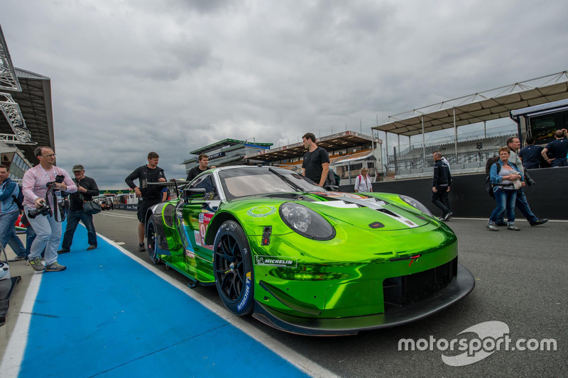 #99 Dempsey Proton Competition Porsche 911 RSR