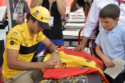 Карлос Сайнс-мол., Renault Sport F1 Team
