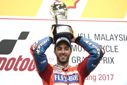 Podio: il vincitore della gara Andrea Dovizioso, Ducati Team