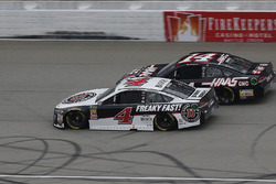Kevin Harvick, Stewart-Haas Racing, Ford Fusion Jimmy John's Clint Bowyer, Stewart-Haas Racing, Chevrolet Camaro Haas 30 Years of the VF1