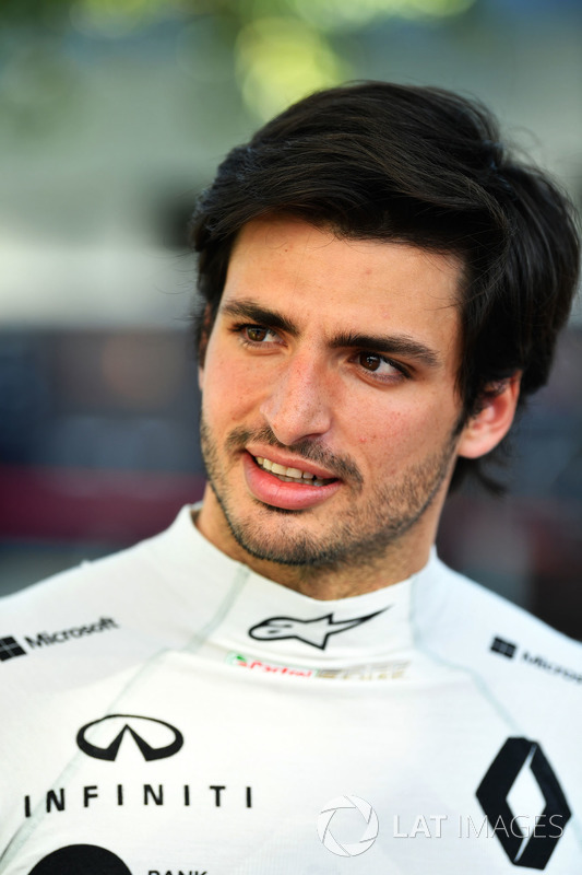 Carlos Sainz Jr., Renault Sport F1 Team