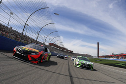 Martin Truex Jr., Furniture Row Racing, Toyota Camry Bass Pro Shops/5-hour ENERGY, Kyle Busch, Joe Gibbs Racing, Toyota Camry Interstate Batteries