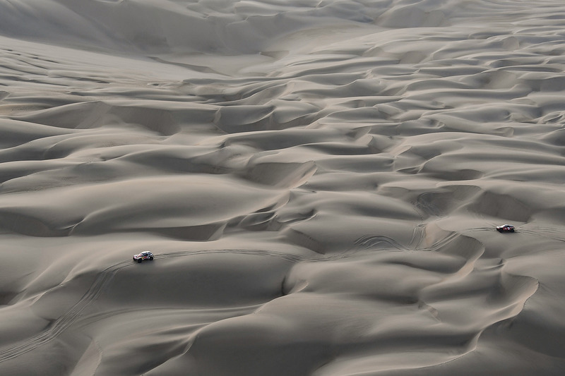 #303 Peugeot Sport Peugeot 3008 DKR: Carlos Sainz, Lucas Cruz