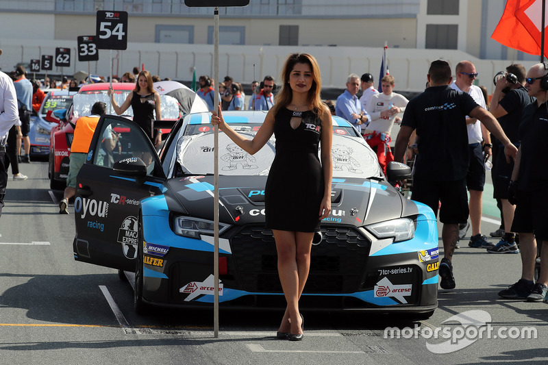 Grid girl