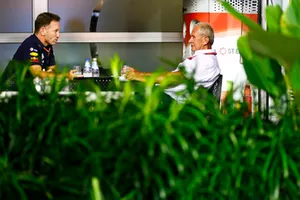 Christian Horner, Team Principal, Red Bull Racing, with Helmut Markko, Consultant, Red Bull Racing