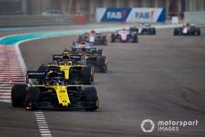 Daniel Ricciardo, Renault F1 Team R.S.19, Nico Hulkenberg, Renault F1 Team R.S. 19, Kevin Magnussen, Haas F1 Team VF-19, Sergio Pérez, Racing Point RP19