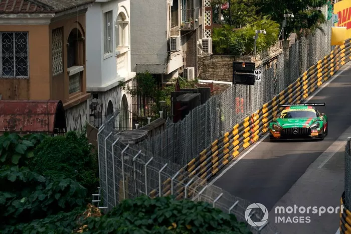 #77 Mercedes-AMG Team Craft Bamboo Racing Mercedes AMG GT3: Edoardo Mortara