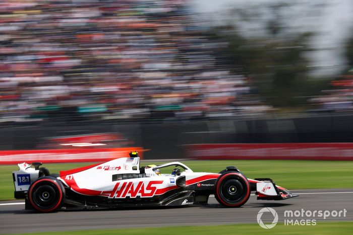 Mick Schumacher, Haas VF-22
