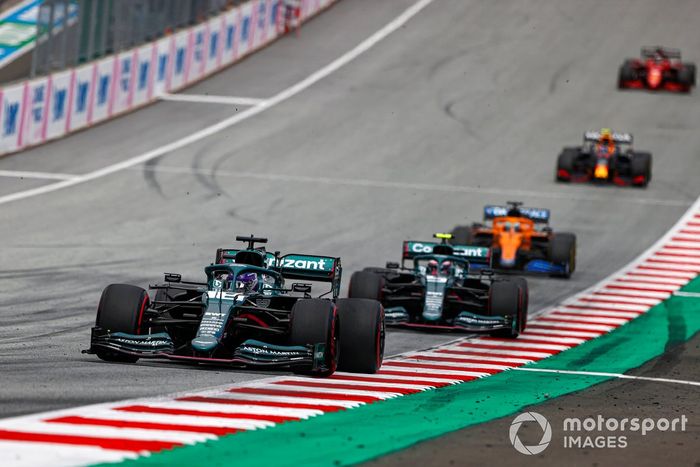 Lance Stroll, Aston Martin AMR21, Sebastian Vettel, Aston Martin AMR21
