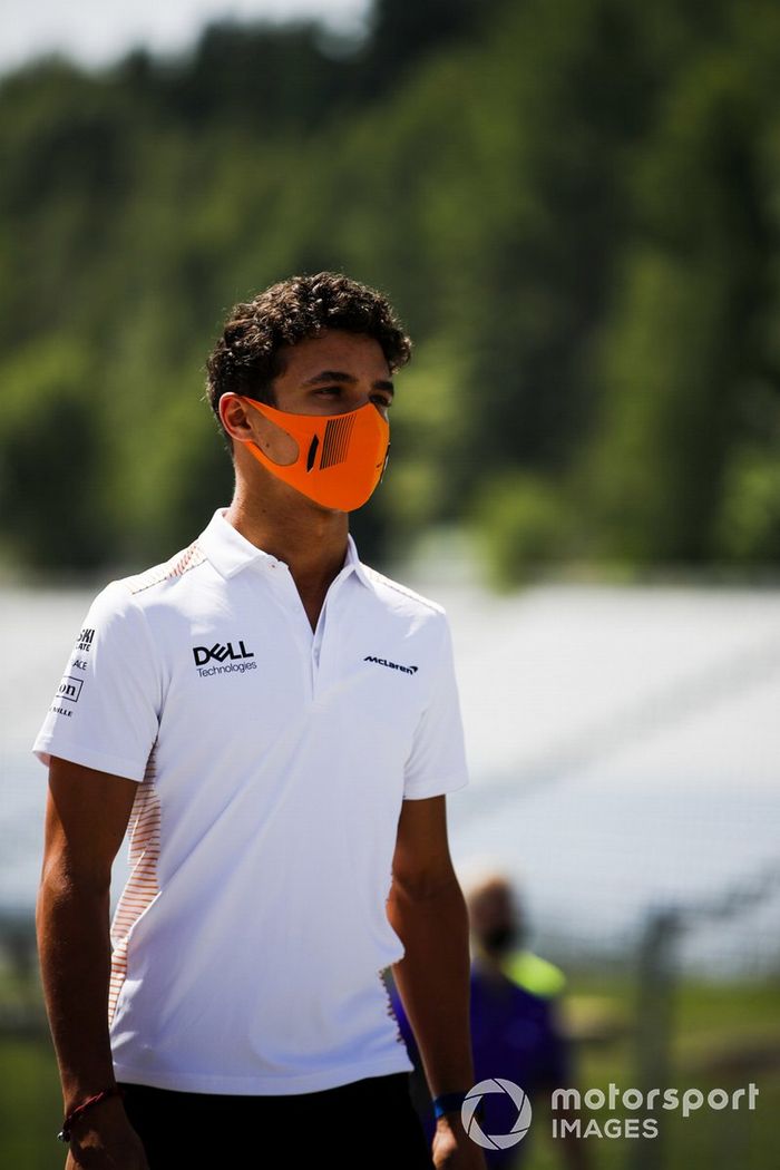 Lando Norris, McLaren, recorre la pista