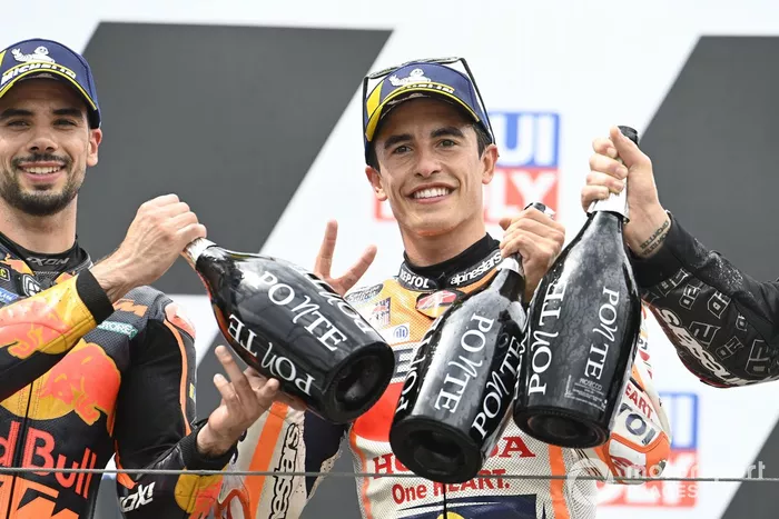 Podio: ganador Marc Márquez, Repsol Honda Team