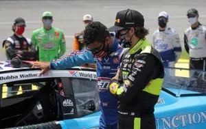 Darrell Wallace Jr., Richard Petty Motorsports, Chevrolet Camaro and Ryan Blaney, Team Penske, Ford Mustang