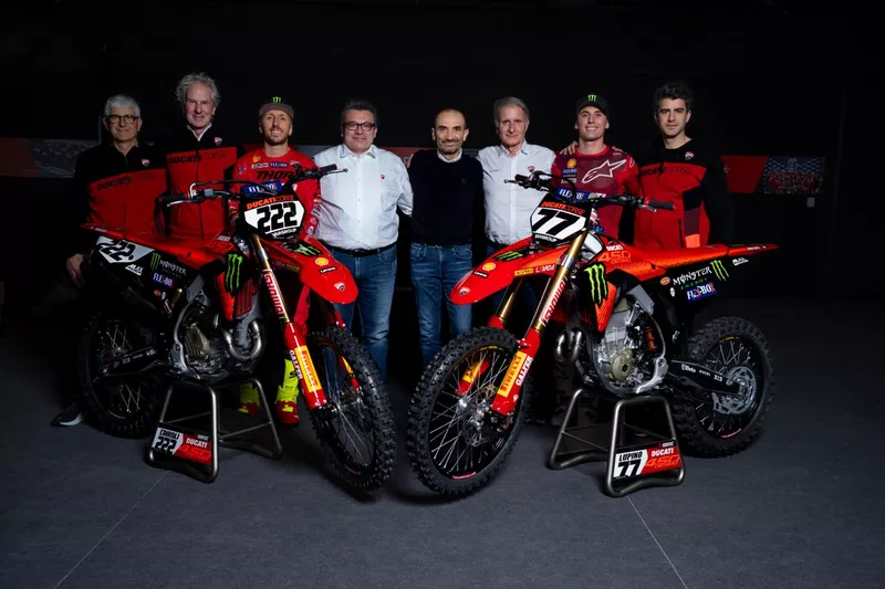 Ducati Corse R
