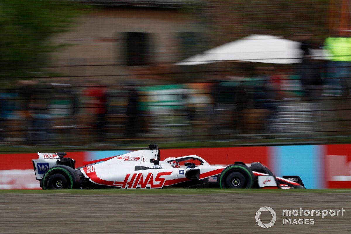 Magnussen gerilemesine rağmen mutlu: "Hedefimiz ilk ona girmekti" 1 Formula 1 Haberleri - F1 Puan Durumu Kevin Magnussen, Haas VF-22