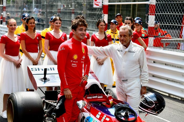 Charles Leclerc, Ferrari, junto a Jacky Ickx
