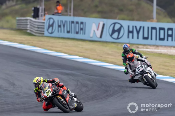 Luca Bernardi, Barni Racing